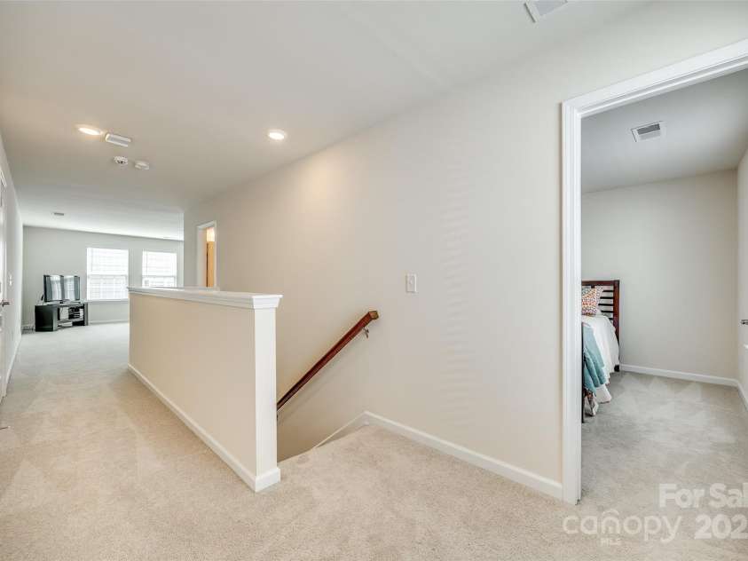 10014 Berkeley Castle Drive, Charlotte, NC 28273.  MLS# CAR4226296, YatesRealty ID 22627. 