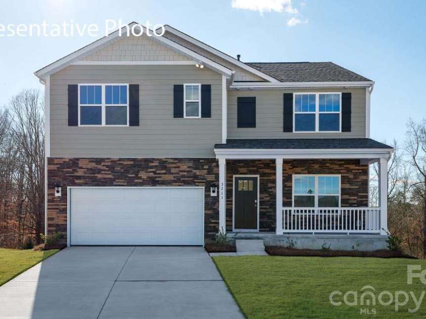 5608 Pamplona Way, Charlotte, NC 28214.  MLS# CAR4352903, YatesRealty ID 22627. 