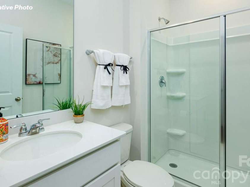 5608 Pamplona Way, Charlotte, NC 28214.  MLS# CAR4352903, YatesRealty ID 22627. 