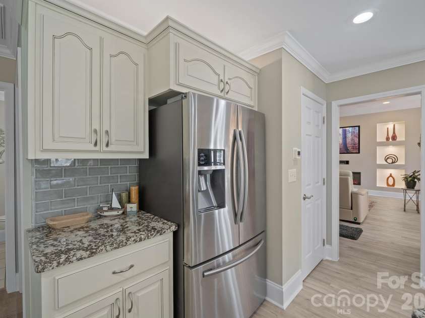 5639 Gristmill Lane, Mint Hill, NC 28227.  MLS# CAR4382231, YatesRealty ID 22628. 