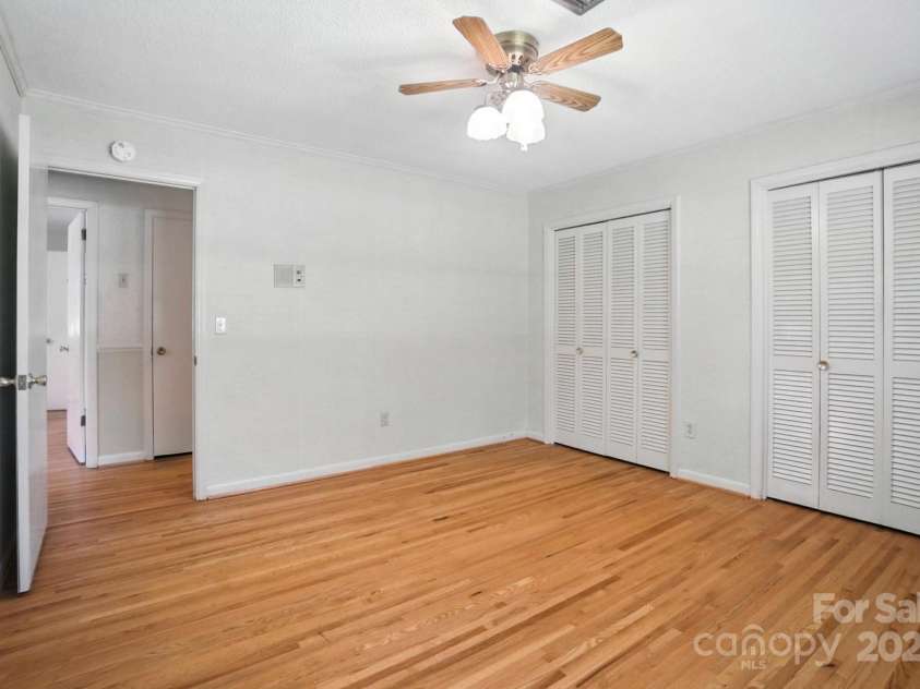 900 Nance Street, Kannapolis, NC 28083.  MLS# CAR4272286, YatesRealty ID 22628. 