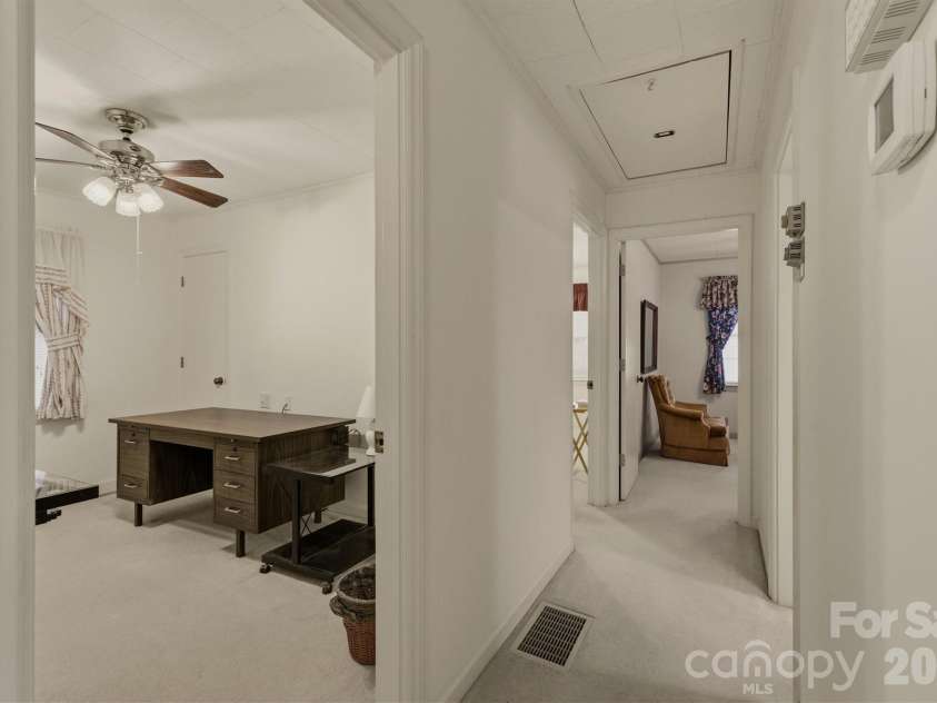 902 Meadowood Drive, Lenoir, NC 28645.  MLS# CAR4331288, YatesRealty ID 22629. 