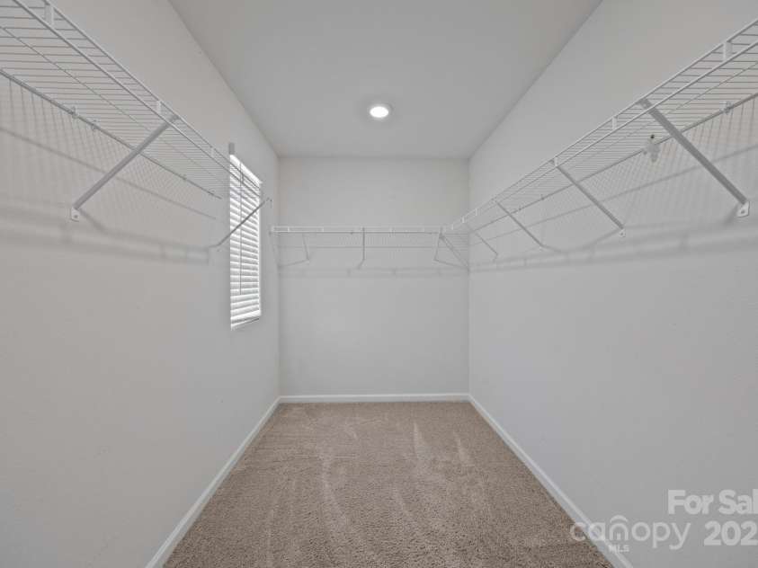 163 Kipling Lane, Kings Mountain, NC 28086.  MLS# CAR4311069, YatesRealty ID 2263. Large walk in closet