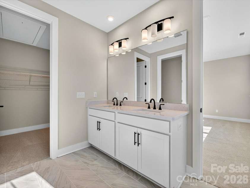 212 Halemarg Drive, Belmont, NC 28012.  MLS# CAR4305679, YatesRealty ID 22631. Dual Sink Primary Bathroom