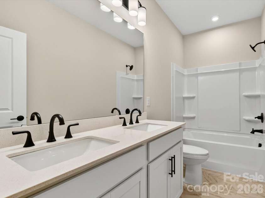 212 Halemarg Drive, Belmont, NC 28012.  MLS# CAR4305679, YatesRealty ID 22631. Dual Sink Secondary Bathroom