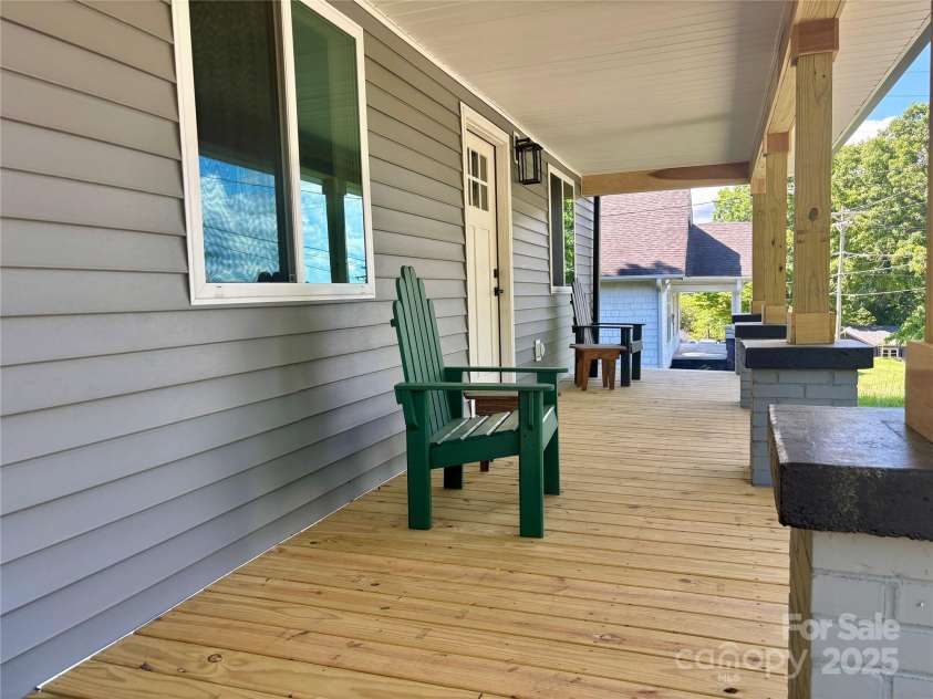 85 Archer Street, Granite Falls, NC 28630.  MLS# CAR4259027, YatesRealty ID 22631. 