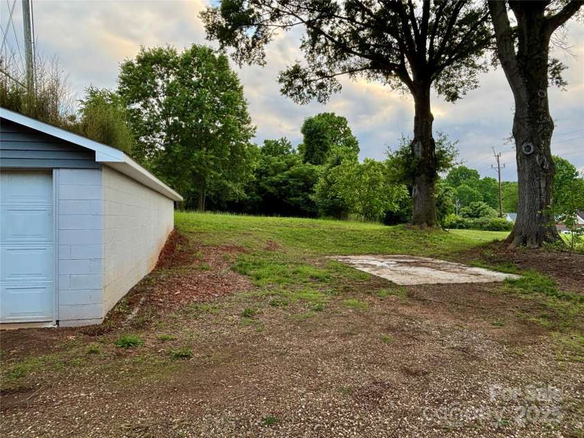 85 Archer Street, Granite Falls, NC 28630.  MLS# CAR4259027, YatesRealty ID 22631. 