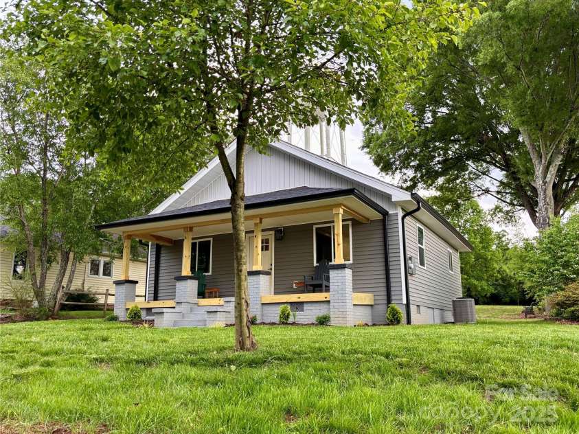 85 Archer Street, Granite Falls, NC 28630.  MLS# CAR4259027, YatesRealty ID 22631. 