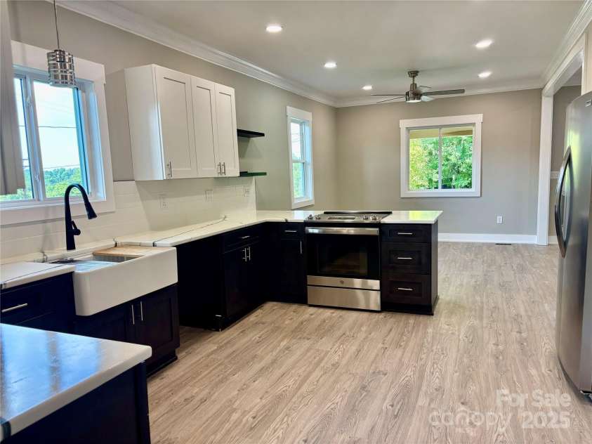 85 Archer Street, Granite Falls, NC 28630.  MLS# CAR4259027, YatesRealty ID 22631. 