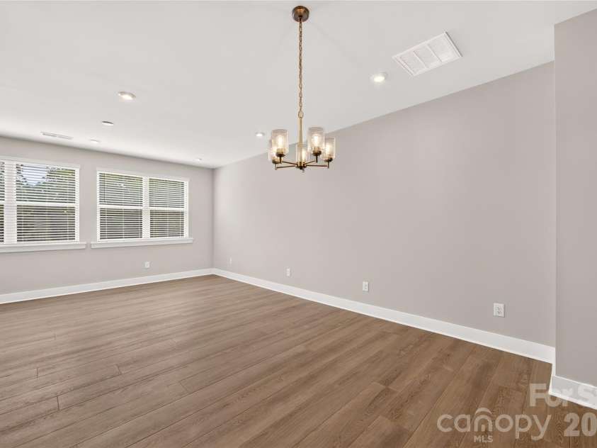 1530 Levy Way, Charlotte, NC 28205.  MLS# CAR4318066, YatesRealty ID 22632. Bright Living with Beautiful Windows