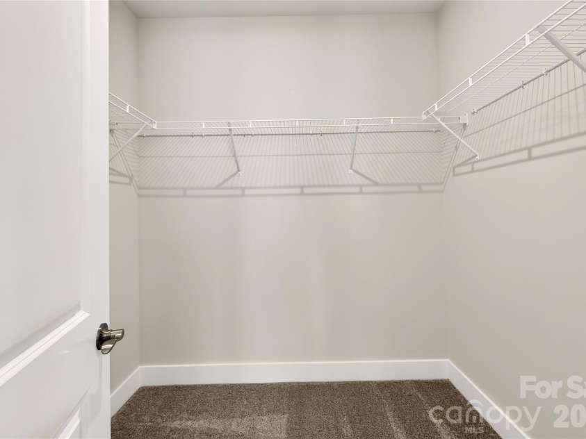 1530 Levy Way, Charlotte, NC 28205.  MLS# CAR4318066, YatesRealty ID 22632. Walk-In Closet