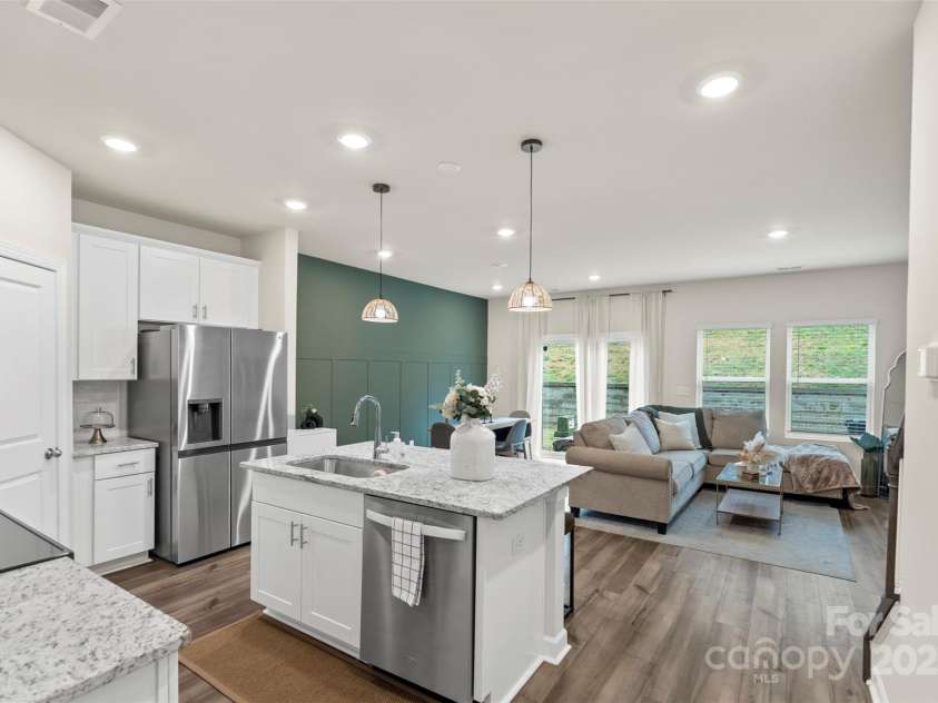 518 Tayberry Lane, Fort Mill, SC 29715.  MLS# CAR4257040, YatesRealty ID 22632. 