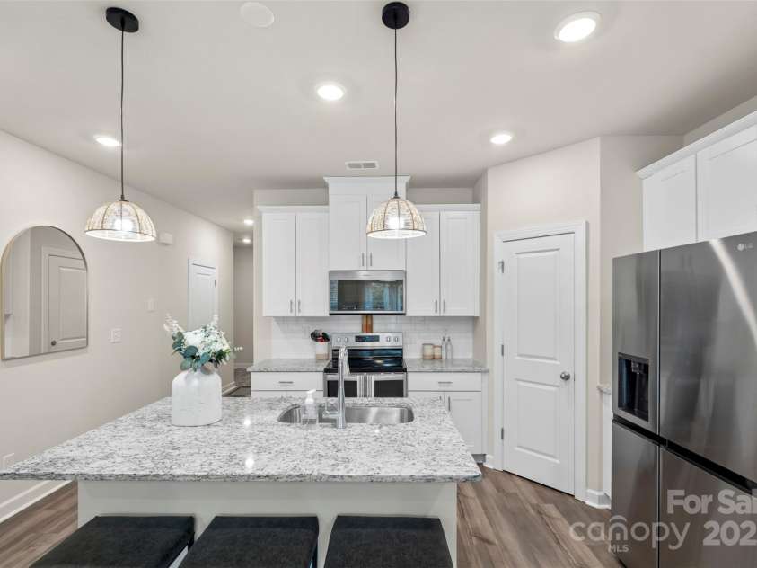 518 Tayberry Lane, Fort Mill, SC 29715.  MLS# CAR4257040, YatesRealty ID 22632. 