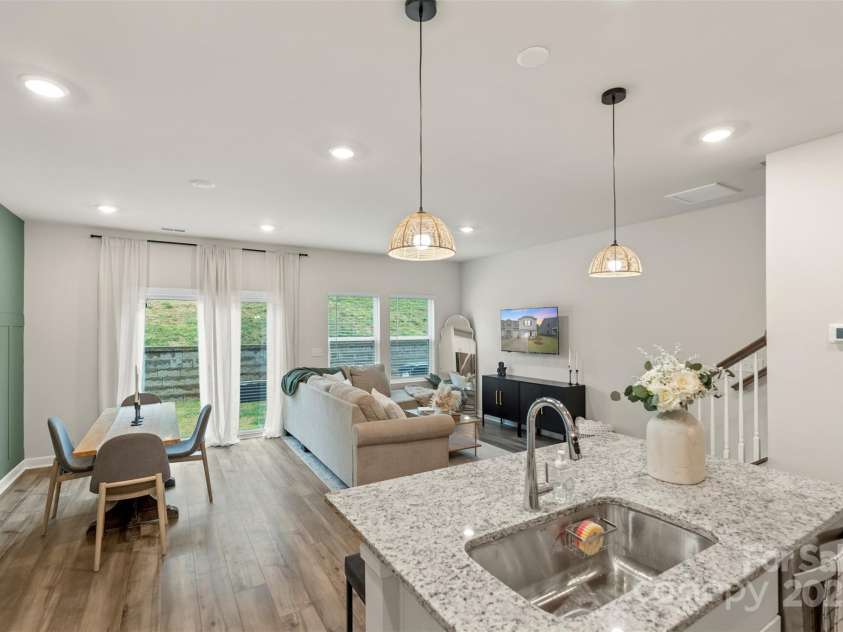 518 Tayberry Lane, Fort Mill, SC 29715.  MLS# CAR4257040, YatesRealty ID 22632. 
