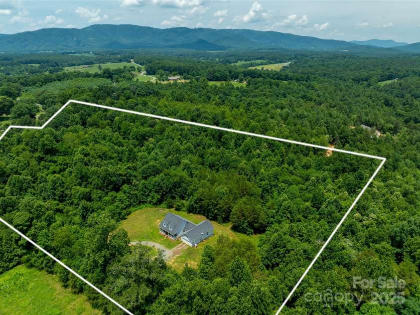 3018 Center Church Road, Thurmond, NC 28683.  MLS# CAR4275248, YatesRealty ID 22633. 