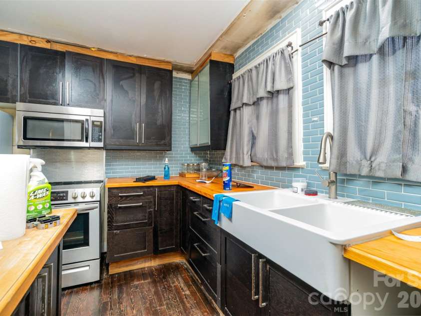420 Brookwood Avenue, Albemarle, NC 28001.  MLS# CAR4316753, YatesRealty ID 22634. 