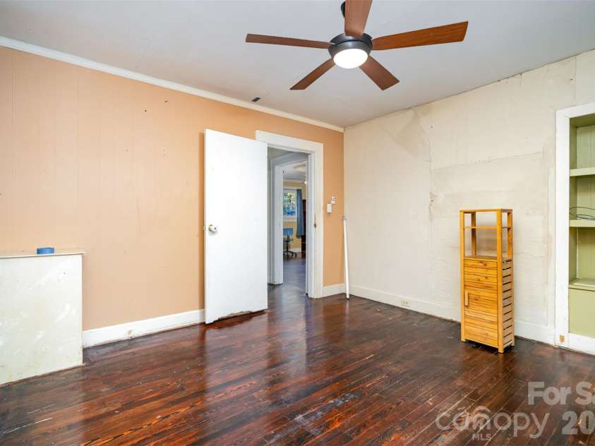 420 Brookwood Avenue, Albemarle, NC 28001.  MLS# CAR4316753, YatesRealty ID 22634. 