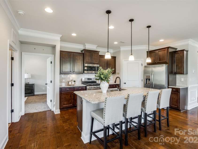 124 Rosebay Drive, Mooresville, NC 28117.  MLS# CAR4246450, YatesRealty ID 22636. 