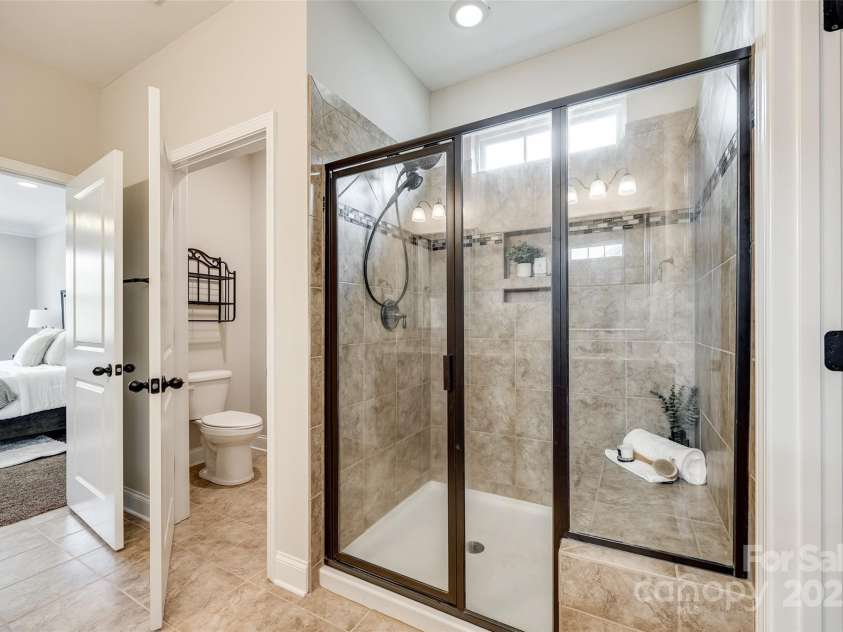 124 Rosebay Drive, Mooresville, NC 28117.  MLS# CAR4246450, YatesRealty ID 22636. 