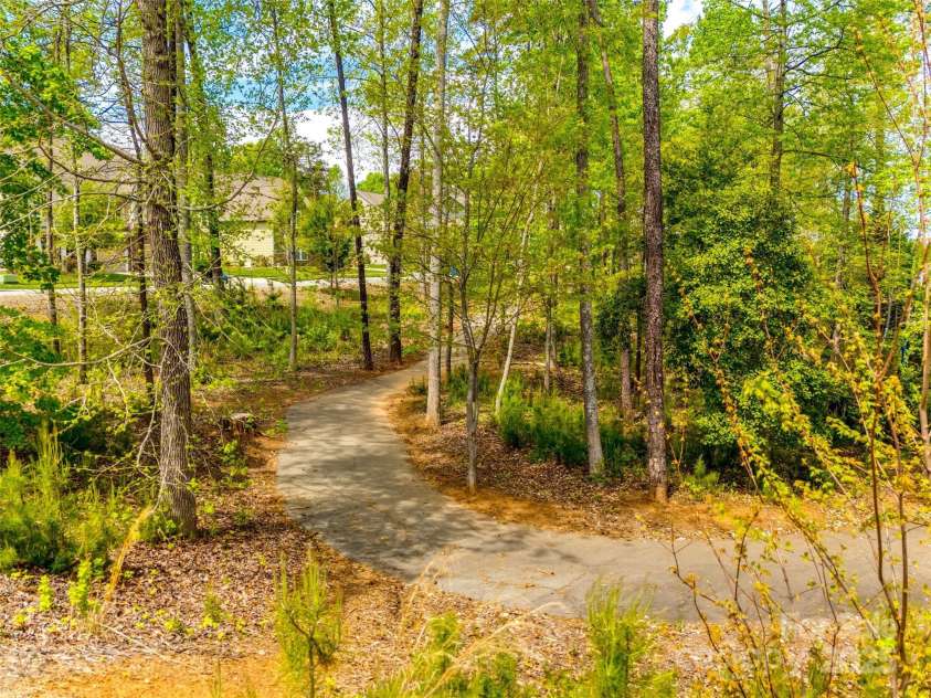 124 Rosebay Drive, Mooresville, NC 28117.  MLS# CAR4246450, YatesRealty ID 22636. 