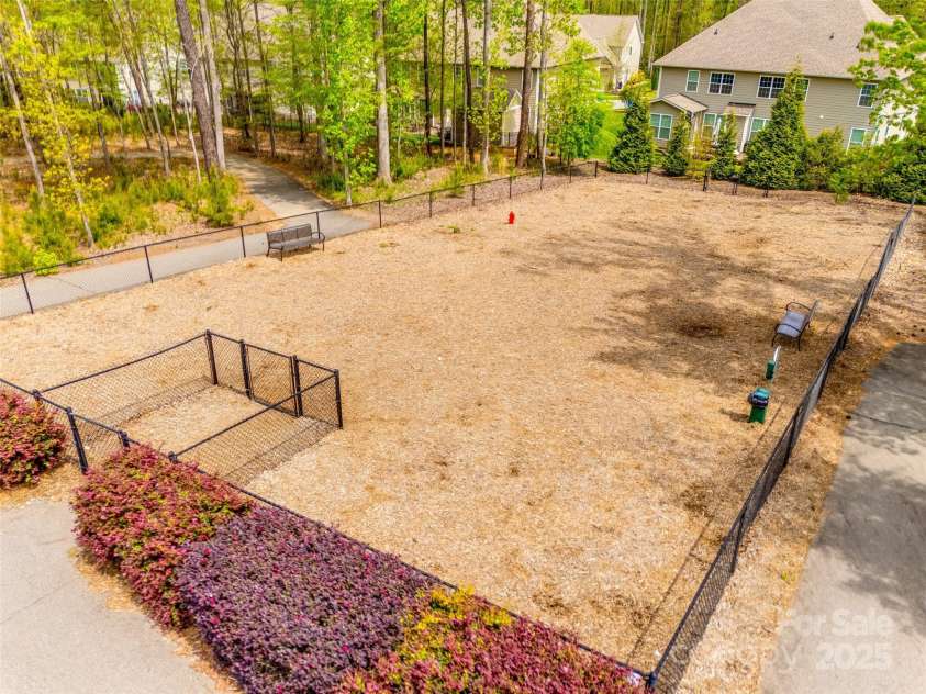 124 Rosebay Drive, Mooresville, NC 28117.  MLS# CAR4246450, YatesRealty ID 22636. 