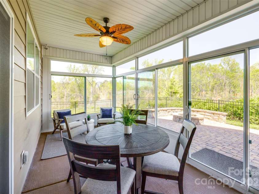 124 Rosebay Drive, Mooresville, NC 28117.  MLS# CAR4246450, YatesRealty ID 22636. Sunroom