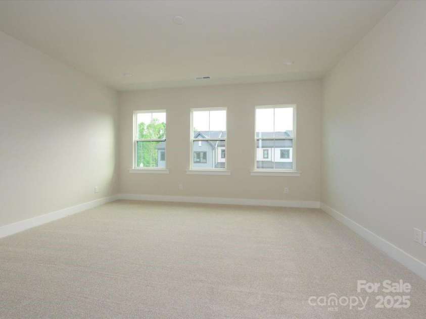 217 Halemarg Drive, Belmont, NC 28012.  MLS# CAR4318764, YatesRealty ID 22636. Primary Suite Highlighted by Bright and Warm Windows.
