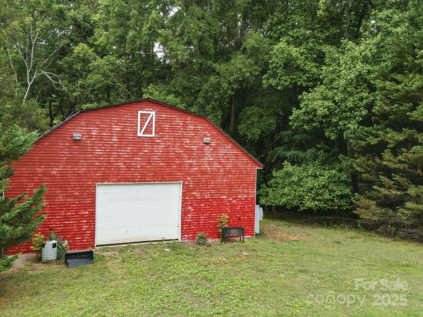 828 Main Street, Mount Pleasant, NC 28124.  MLS# CAR4264431, YatesRealty ID 22637. 