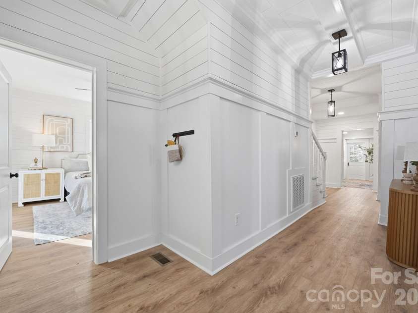 828 Main Street, Mount Pleasant, NC 28124.  MLS# CAR4330011, YatesRealty ID 22637. Foyer