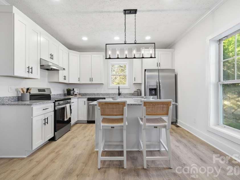 828 Main Street, Mount Pleasant, NC 28124.  MLS# CAR4330011, YatesRealty ID 22637. Kitchen