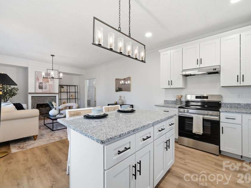 828 Main Street, Mount Pleasant, NC 28124.  MLS# CAR4330011, YatesRealty ID 22637. Kitchen