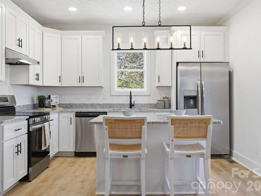 828 Main Street, Mount Pleasant, NC 28124.  MLS# CAR4330011, YatesRealty ID 22637. Kitchen