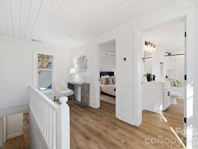 828 Main Street, Mount Pleasant, NC 28124.  MLS# CAR4330011, YatesRealty ID 22637. Upstairs Landing