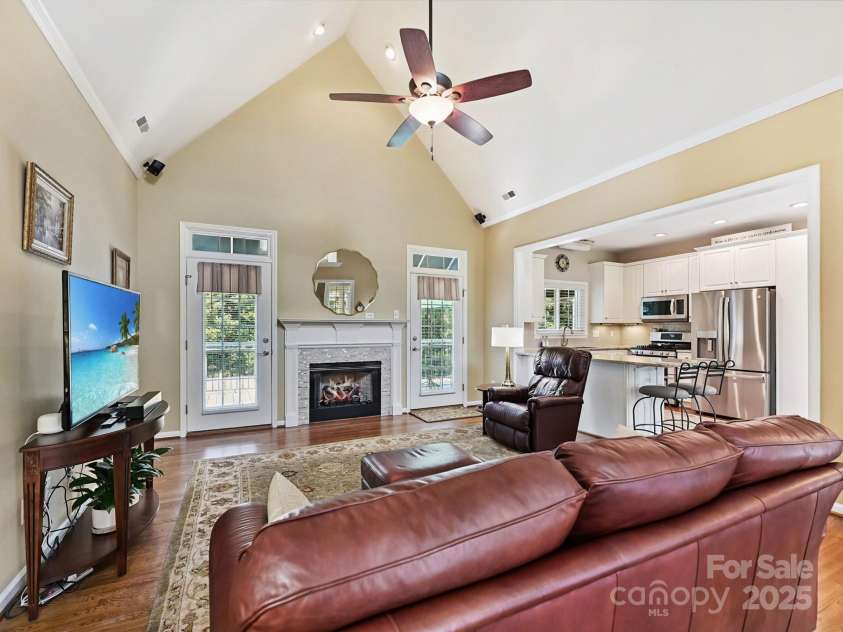 1842 Caroline Way, Fort Mill, SC 29715.  MLS# CAR4275424, YatesRealty ID 22638. 