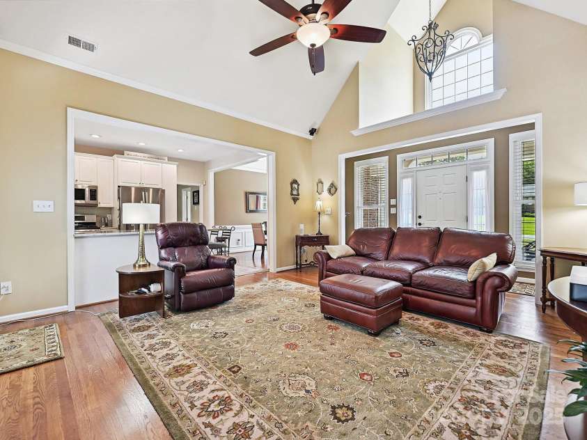 1842 Caroline Way, Fort Mill, SC 29715.  MLS# CAR4275424, YatesRealty ID 22638. 