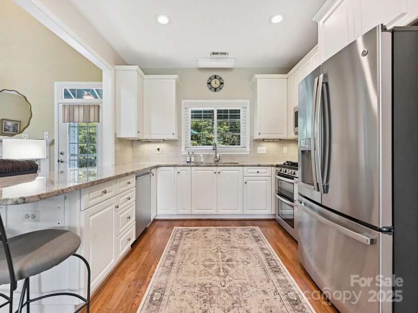 1842 Caroline Way, Fort Mill, SC 29715.  MLS# CAR4275424, YatesRealty ID 22638. 