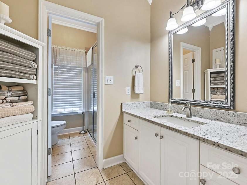 1842 Caroline Way, Fort Mill, SC 29715.  MLS# CAR4275424, YatesRealty ID 22638. 