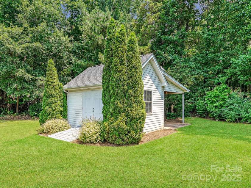 1842 Caroline Way, Fort Mill, SC 29715.  MLS# CAR4275424, YatesRealty ID 22638. 