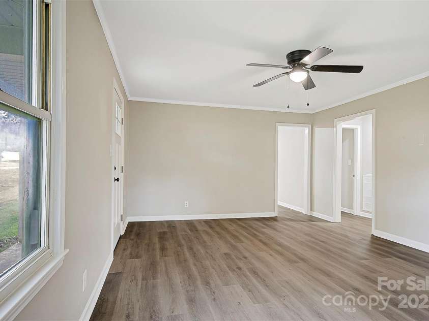 240 Swink Avenue, Salisbury, NC 28147.  MLS# CAR4268399, YatesRealty ID 22639. 