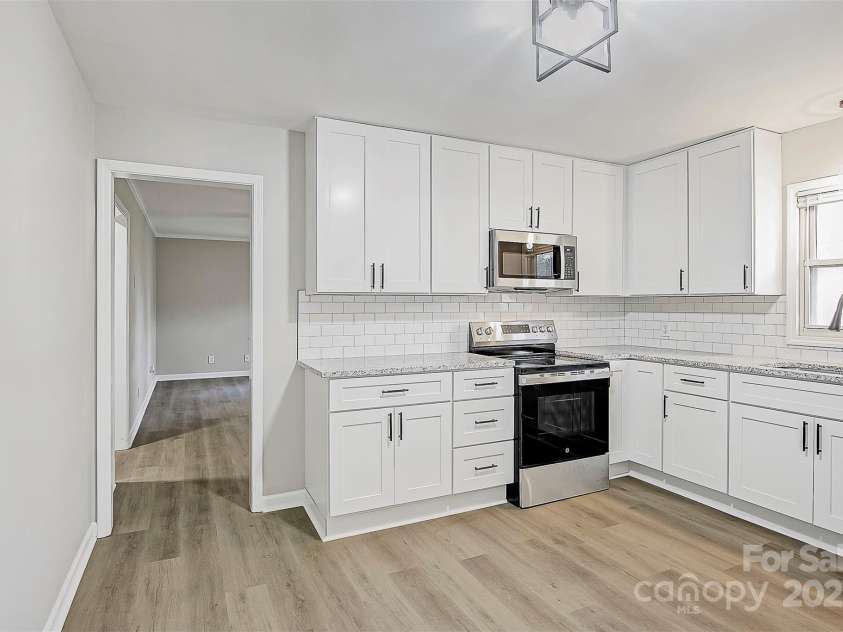 240 Swink Avenue, Salisbury, NC 28147.  MLS# CAR4268399, YatesRealty ID 22639. 