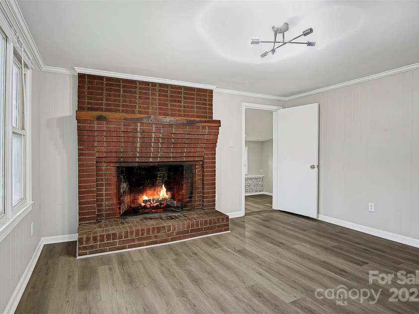 240 Swink Avenue, Salisbury, NC 28147.  MLS# CAR4268399, YatesRealty ID 22639. 