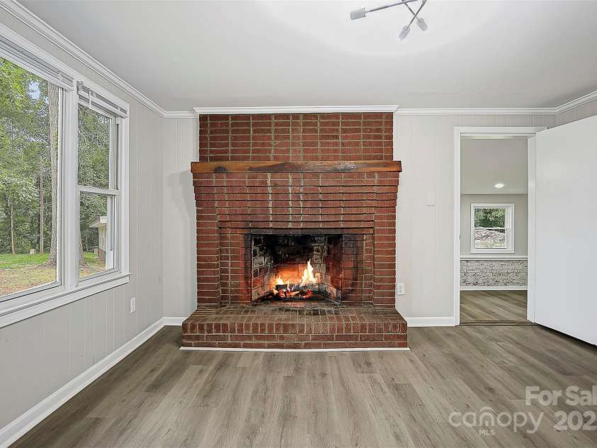 240 Swink Avenue, Salisbury, NC 28147.  MLS# CAR4268399, YatesRealty ID 22639. 