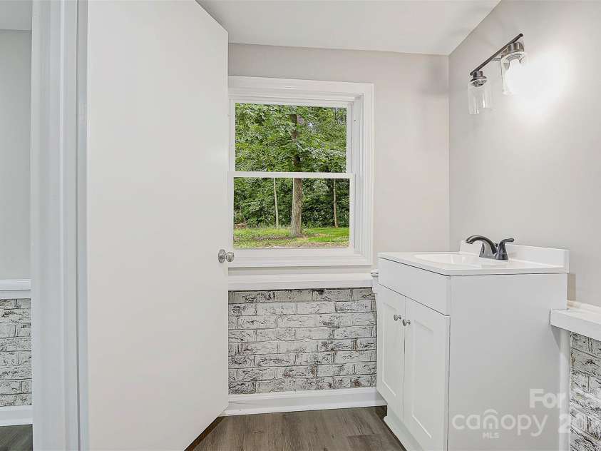 240 Swink Avenue, Salisbury, NC 28147.  MLS# CAR4268399, YatesRealty ID 22639. 