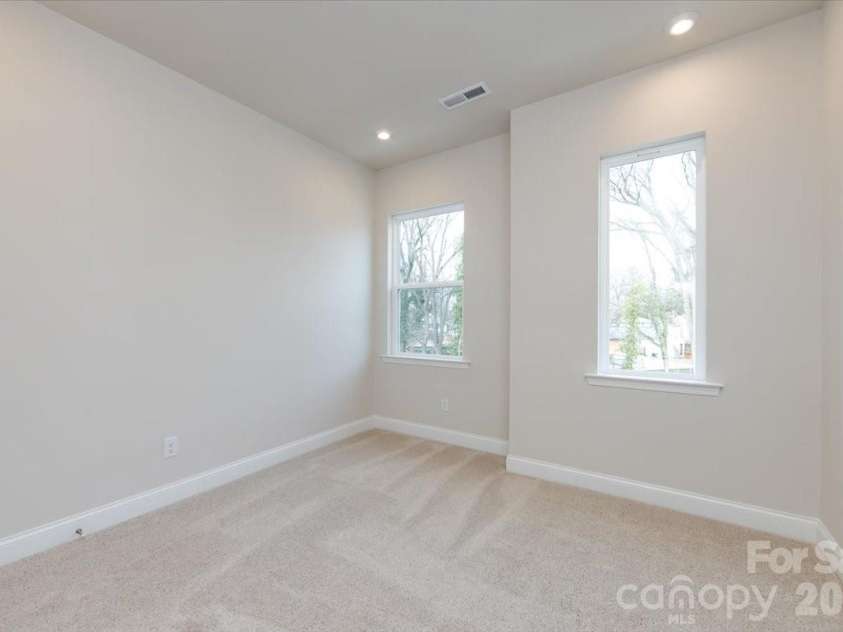 909 Archway Lane, Charlotte, NC 28217.  MLS# CAR4351852, YatesRealty ID 22641. Third Bedroom