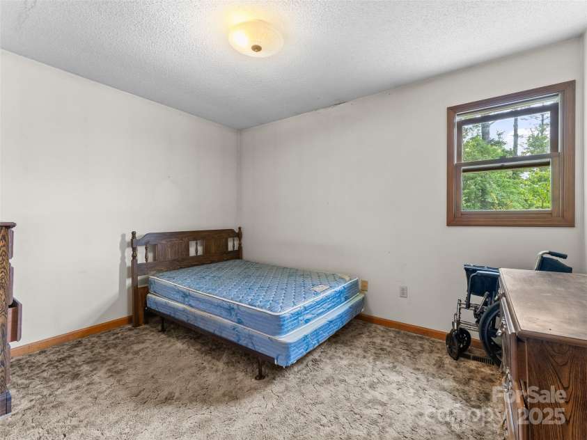 48 Israel Road, Brevard, NC 28712.  MLS# CAR4267767, YatesRealty ID 22642. 