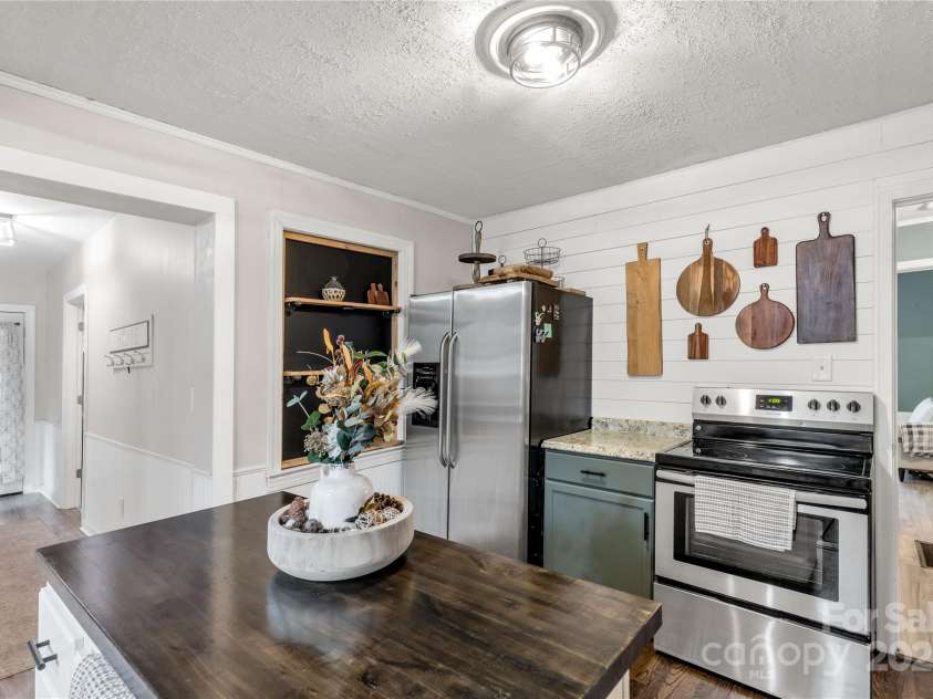 602 Unity Street, Fort Mill, SC 29715.  MLS# CAR4316906, YatesRealty ID 22643. 