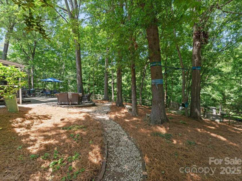9141 Covey Hollow Court, Charlotte, NC 28210.  MLS# CAR4273670, YatesRealty ID 22644. 
