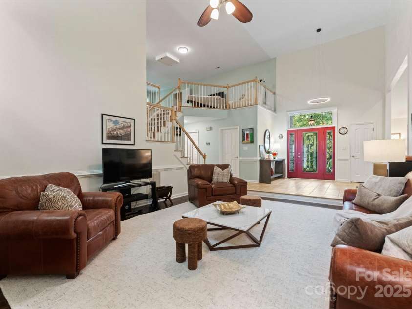 9141 Covey Hollow Court, Charlotte, NC 28210.  MLS# CAR4273670, YatesRealty ID 22644. 