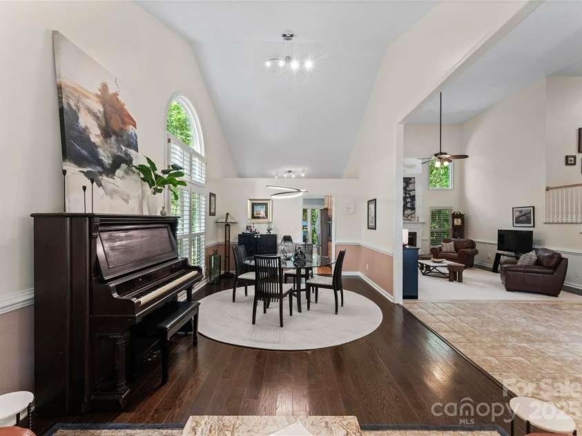 9141 Covey Hollow Court, Charlotte, NC 28210.  MLS# CAR4273670, YatesRealty ID 22644. 