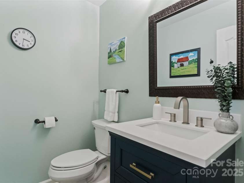 9141 Covey Hollow Court, Charlotte, NC 28210.  MLS# CAR4273670, YatesRealty ID 22644. 